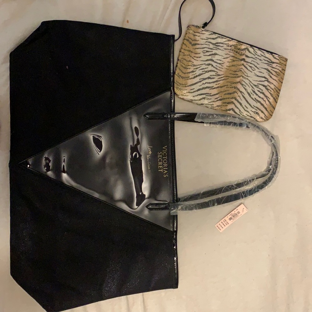 Victoria’s Secret never used still has plastic/tag